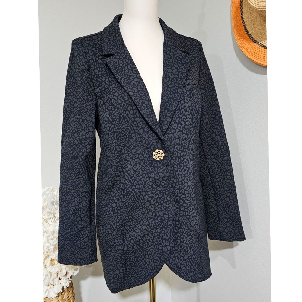 Soft Surroundings Gray & Black Leontine Leopard‎ Print  Classic Jacket Blazer
